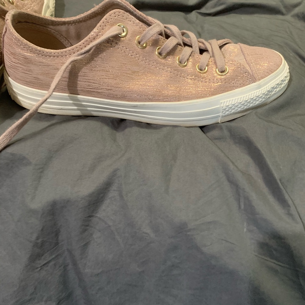 Women’s converse shoes